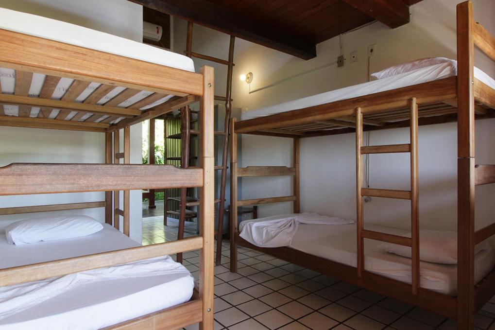 Novos Baianos Hostel E Pousada Porto Seguro Ngoại thất bức ảnh Hostel beds